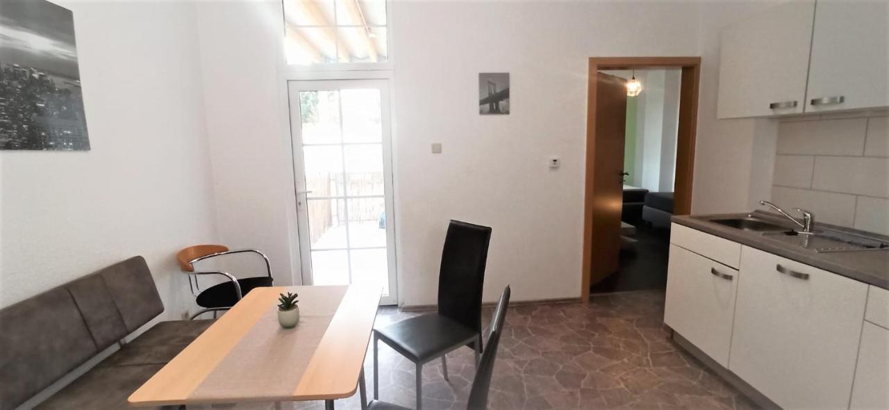 Apartment Fuer Bis Zu 7 Personen Mit Balkon Halberstadt Zewnętrze zdjęcie